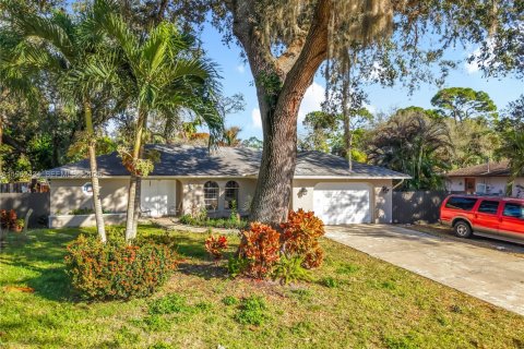 Дом в Лихай-Эйкерс, Флорида 3 спальни № 2024236