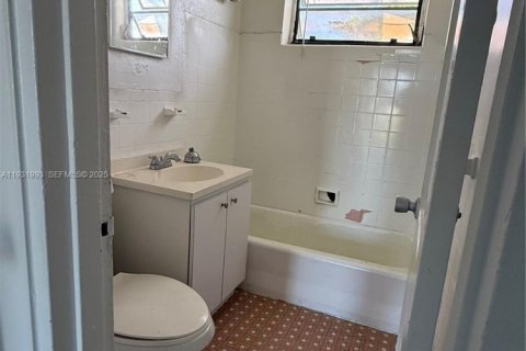 Снять в аренду виллу или дом в Майами, Флорида 1 спальня, 51.1м2, № 2034690 - фото 6