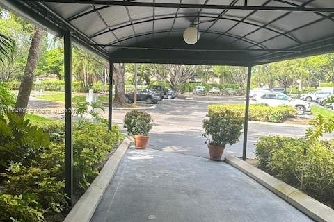 Copropriété à vendre à Weston, Floride: 2 chambres, 120.03 m2 № 1864008 - photo 16