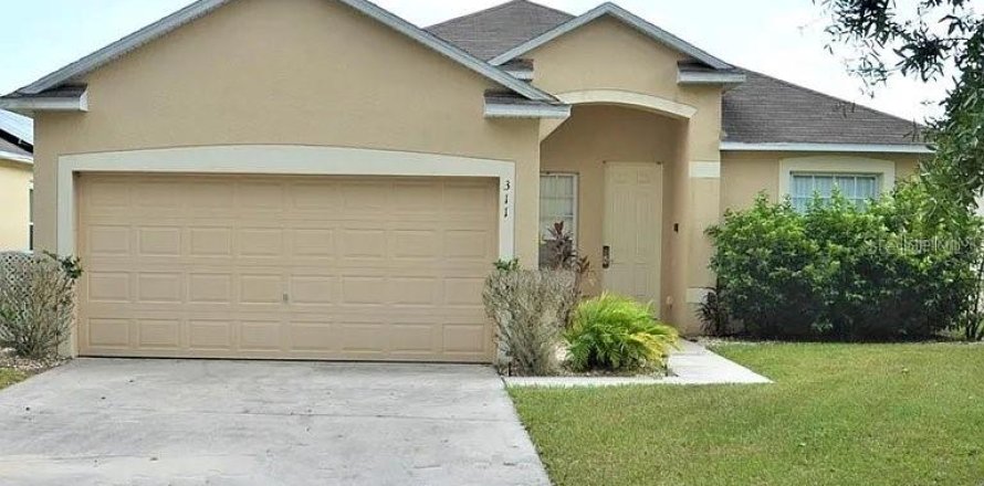 House in Davenport, Florida 5 bedrooms, 169.55 sq.m. № 2212505