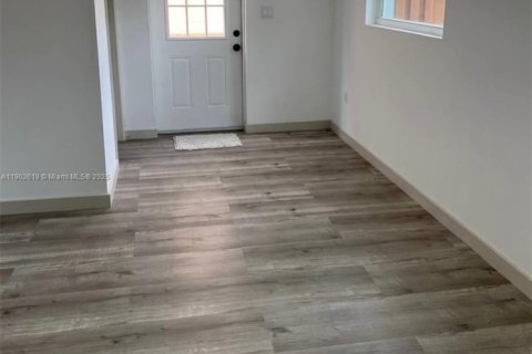 House in Homestead, Florida 4 bedrooms, 216.18 sq.m. № 1955885 - photo 5