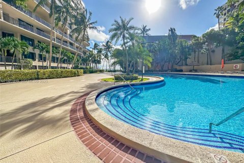 Apartment in Miami, Florida 1 bedroom, 65.03 sq.m. № 1976593 - photo 13