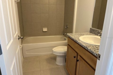 Commercial property in Palm Coast, Florida 6 bedrooms, 225.38 sq.m. № 2210627 - photo 11
