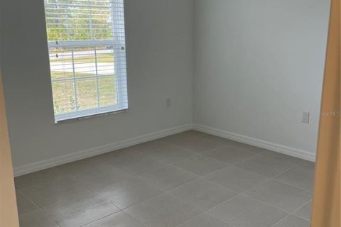 Commercial property in Palm Coast, Florida 6 bedrooms, 225.38 sq.m. № 2210627 - photo 12