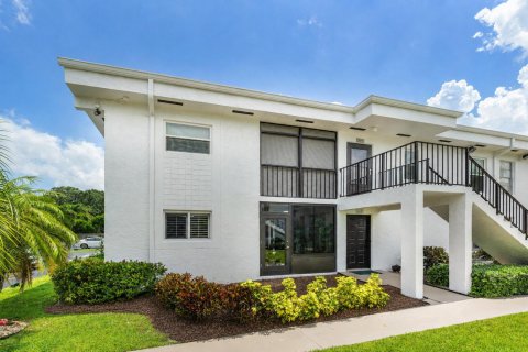 Condo à Delray Beach, Floride, 2 chambres  № 2087472