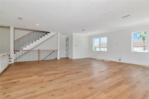 Townhouse in Tampa, Florida 3 bedrooms, 255.48 sq.m. № 1824916 - photo 12