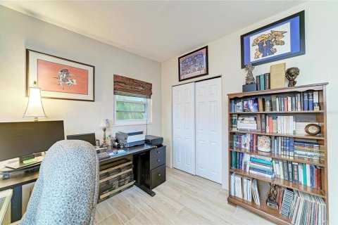 Villa ou maison à vendre à Sarasota, Floride: 3 chambres, 115.94 m2 № 2408256 - photo 24