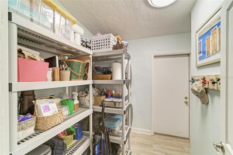 Villa ou maison à vendre à Sarasota, Floride: 3 chambres, 115.94 m2 № 2408256 - photo 28