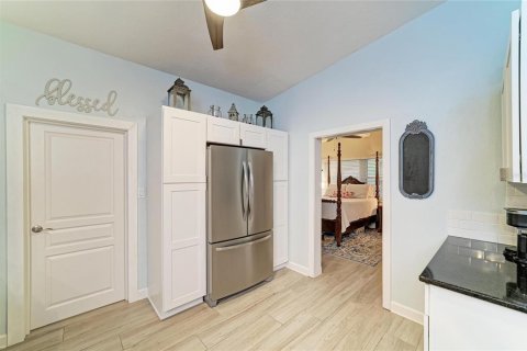 Villa ou maison à vendre à Sarasota, Floride: 3 chambres, 115.94 m2 № 2408256 - photo 17