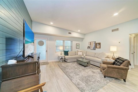 Villa ou maison à vendre à Sarasota, Floride: 3 chambres, 115.94 m2 № 2408256 - photo 7