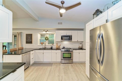 Villa ou maison à vendre à Sarasota, Floride: 3 chambres, 115.94 m2 № 2408256 - photo 15