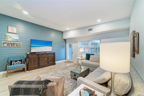 Villa ou maison à vendre à Sarasota, Floride: 3 chambres, 115.94 m2 № 2408256 - photo 6