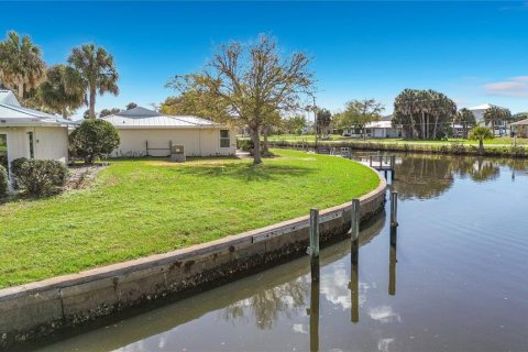 Condominio en venta en Crystal River, Florida, 1 dormitorio, 83.61 m2 № 2232790 - foto 4