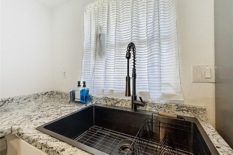 Condominio en venta en Crystal River, Florida, 1 dormitorio, 83.61 m2 № 2232790 - foto 10