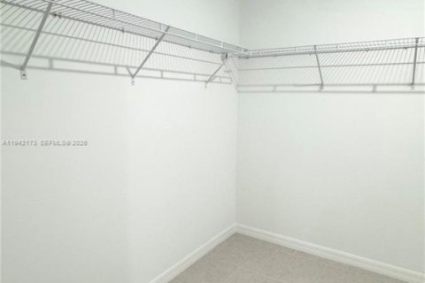 Villa ou maison à louer à Fort Myers, Floride: 6 chambres № 2000166 - photo 14