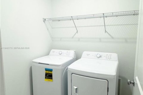 Villa ou maison à louer à Fort Myers, Floride: 6 chambres № 2000166 - photo 13