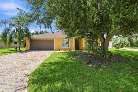 Villa ou maison à Winter Haven, Floride 3 chambres, 154.31 m2 № 2302377