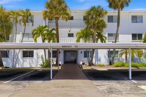 Condominio en venta en Sarasota, Florida, 2 dormitorios, 75.81 m2 № 2225367 - foto 3
