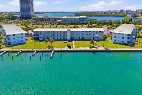 Condominio en venta en Sarasota, Florida, 2 dormitorios, 75.81 m2 № 2225367 - foto 4
