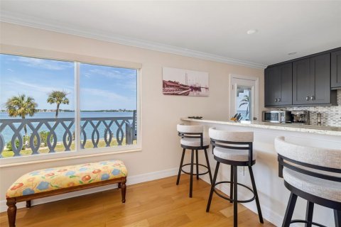 Condominio en venta en Sarasota, Florida, 2 dormitorios, 75.81 m2 № 2225367 - foto 14