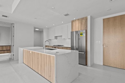 Condo in Clearwater, Florida, 2 bedrooms  № 1894000 - photo 2