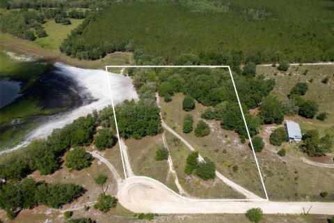 Terreno en Trenton, Florida № 2225727