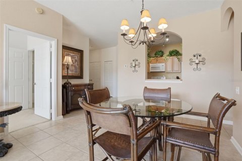 Condo in Orlando, Florida, 3 bedrooms № 2198398 - photo 4