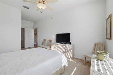 Condo in Orlando, Florida, 3 bedrooms № 2198398 - photo 15