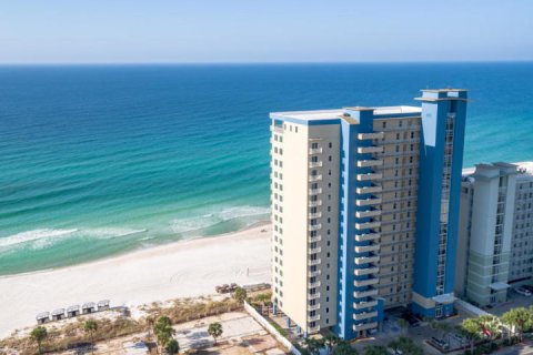 Condominio en venta en Panama City Beach, Florida, 3 dormitorios, 144.83 m2 № 559780 - foto 1
