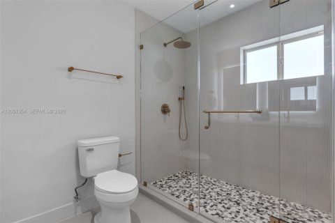 House in Homestead, Florida 3 bedrooms, 120.96 sq.m. № 2172661 - photo 17