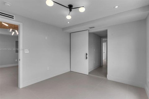 House in Homestead, Florida 3 bedrooms, 120.96 sq.m. № 2172661 - photo 24