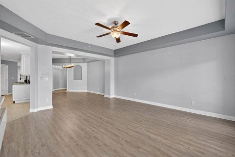 Condo in New Smyrna Beach, Florida, 3 bedrooms № 2107838 - photo 12