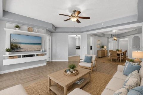 Condo in New Smyrna Beach, Florida, 3 bedrooms № 2107838 - photo 10