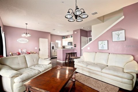 Townhouse in Kissimmee, Florida 4 bedrooms, 157.38 sq.m. № 2099097 - photo 10