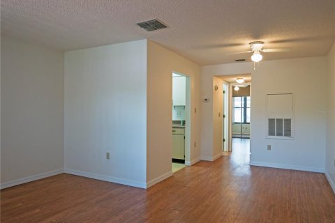 Condo in Clearwater, Florida, 1 bedroom № 2232632 - photo 5