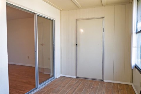 Condo in Clearwater, Florida, 1 bedroom № 2232632 - photo 17
