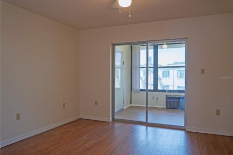 Condo in Clearwater, Florida, 1 bedroom № 2232632 - photo 12
