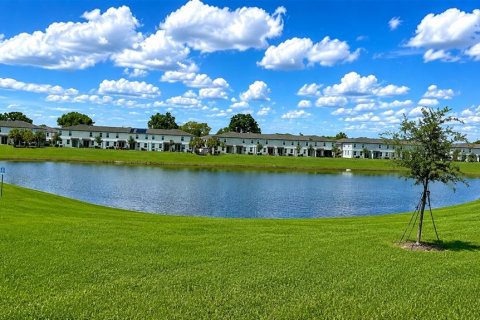 Touwnhouse à vendre à Ocoee, Floride: 3 chambres, 145.86 m2 № 2306653 - photo 3