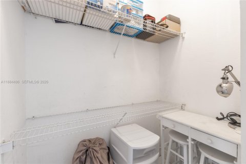 Copropriété à vendre à Miami Beach, Floride: 39.3 m2 № 2261065 - photo 16