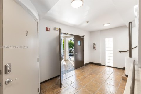 Copropriété à vendre à Miami Beach, Floride: 39.3 m2 № 2261065 - photo 3