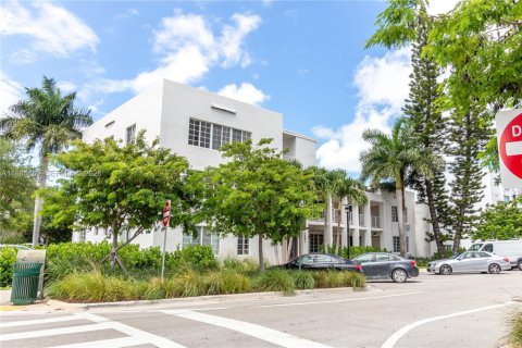 Copropriété à vendre à Miami Beach, Floride: 39.3 m2 № 2261065 - photo 7
