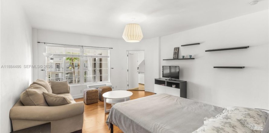 Studio à Condo à Miami Beach, Floride № 2261065