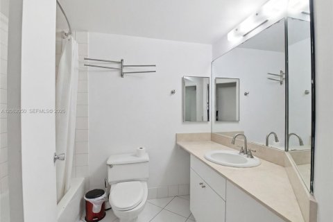 Copropriété à vendre à Miami, Floride: 2 chambres, 116.78 m2 № 2191352 - photo 15