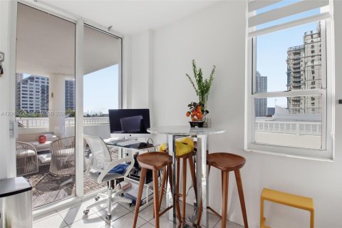 Copropriété à vendre à Miami, Floride: 2 chambres, 116.78 m2 № 2191352 - photo 10