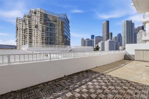 Copropriété à vendre à Miami, Floride: 2 chambres, 116.78 m2 № 2191352 - photo 18