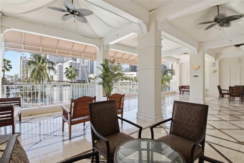 Copropriété à vendre à Miami, Floride: 2 chambres, 116.78 m2 № 2191352 - photo 28