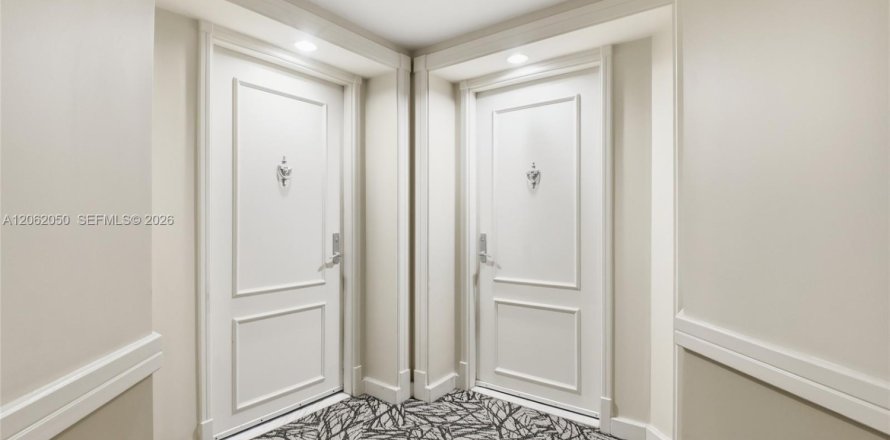 Condo à Miami, Floride, 2 chambres  № 2191352