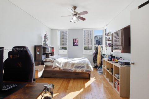 Copropriété à vendre à Miami, Floride: 2 chambres, 116.78 m2 № 2191352 - photo 12