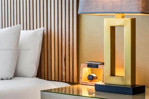 Condo in Miami Beach, Florida  № 2022975 - photo 14