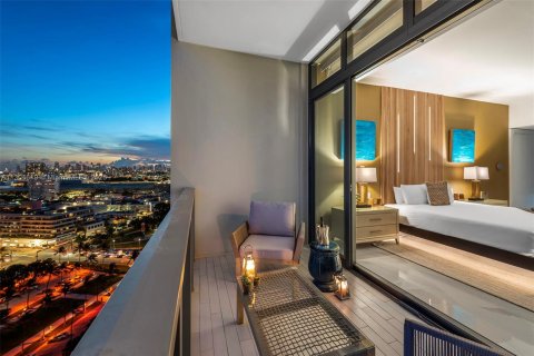 Condo in Miami Beach, Florida  № 2022975 - photo 24